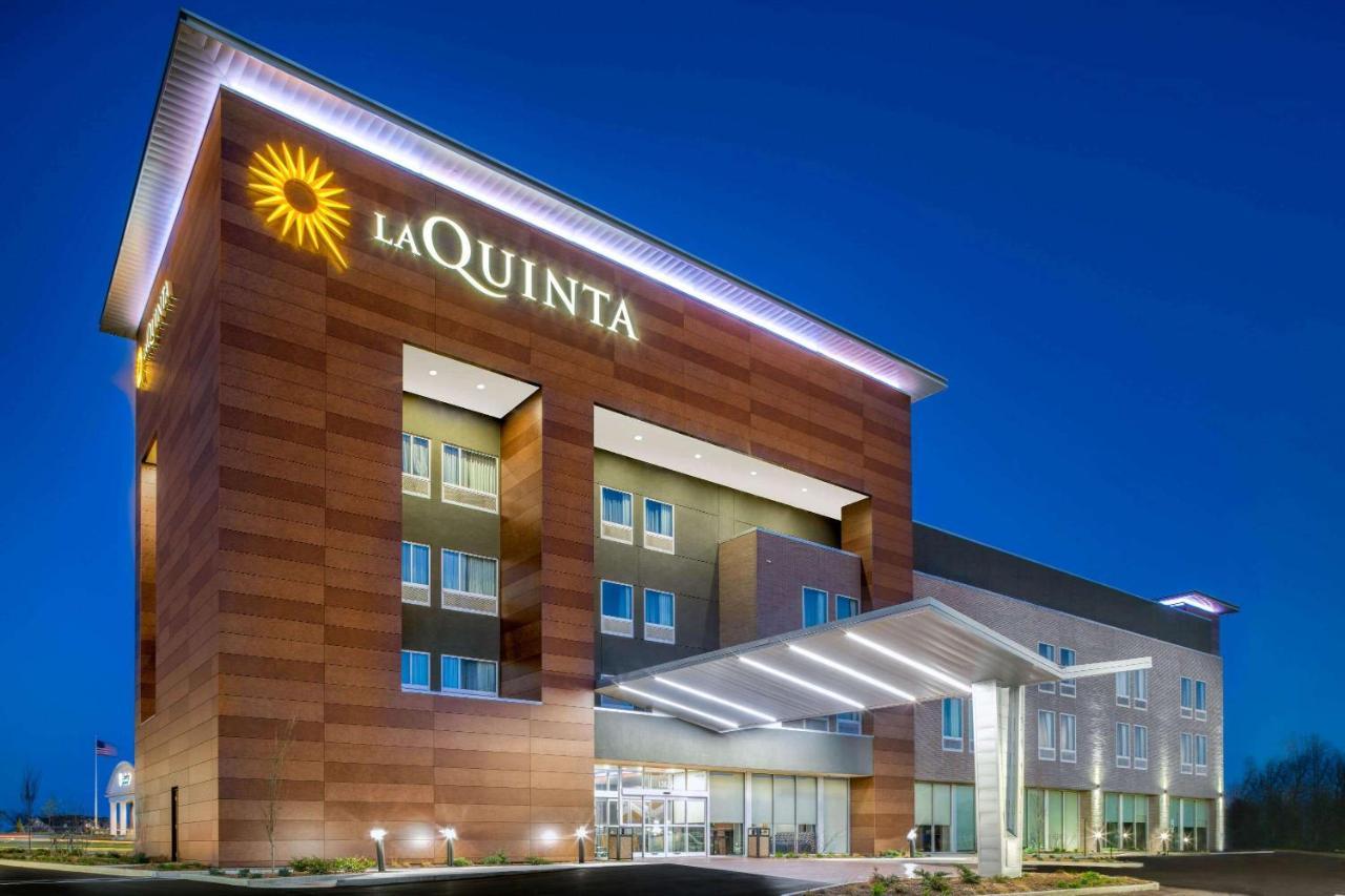 La Quinta Inn & Suites By Wyndham Louisville Ne - Old Henry Rd Extérieur photo